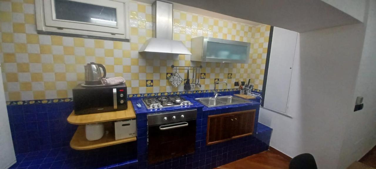 شقة Residenza Nunziatella نابولي المظهر الخارجي الصورة